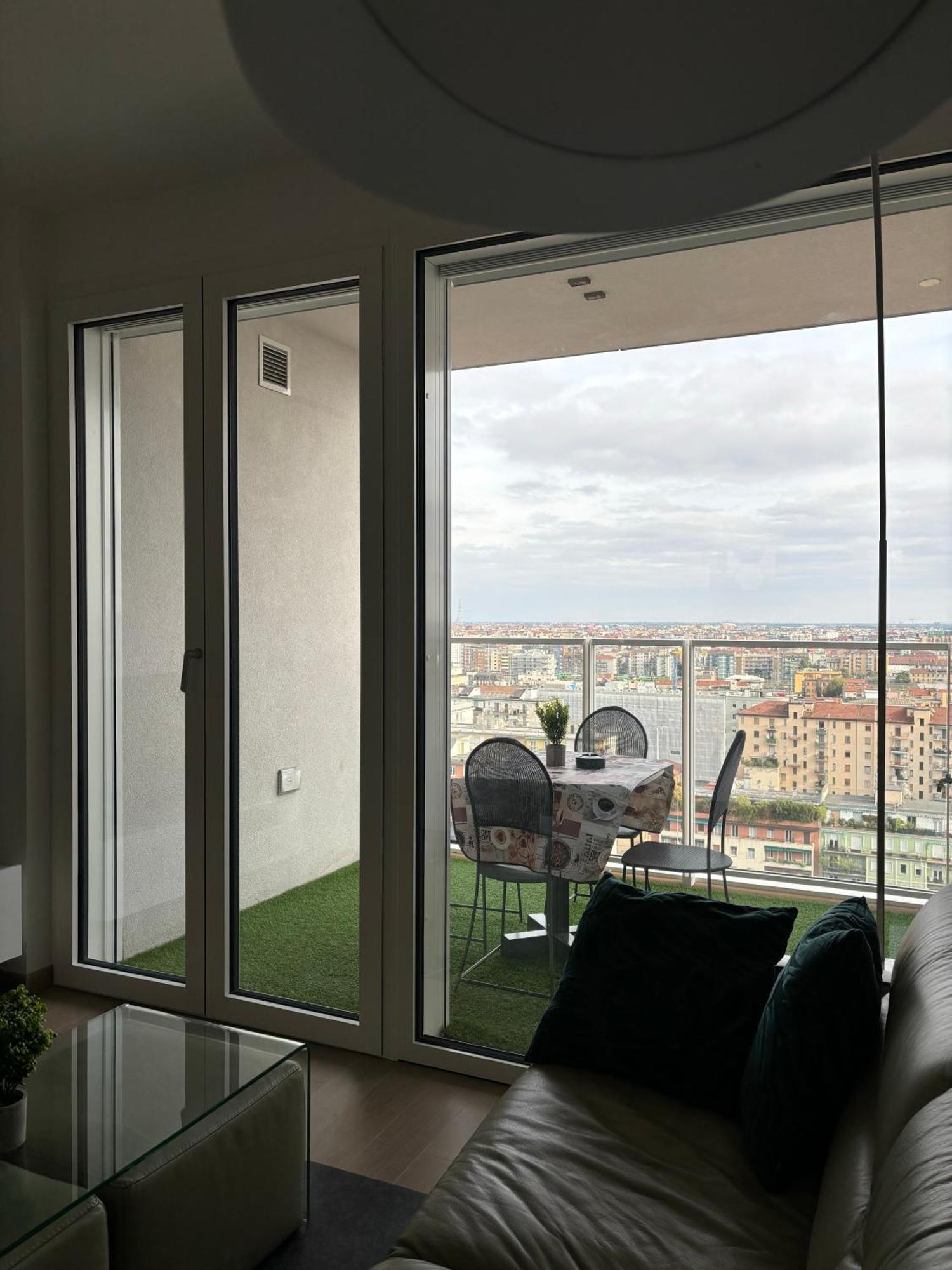 Torre Milano Skyview Suite Gym Pool & Rooftop エクステリア 写真